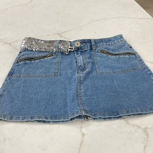 Denim mini skirt front zip pockets detachable stretch sequin belt and back slit